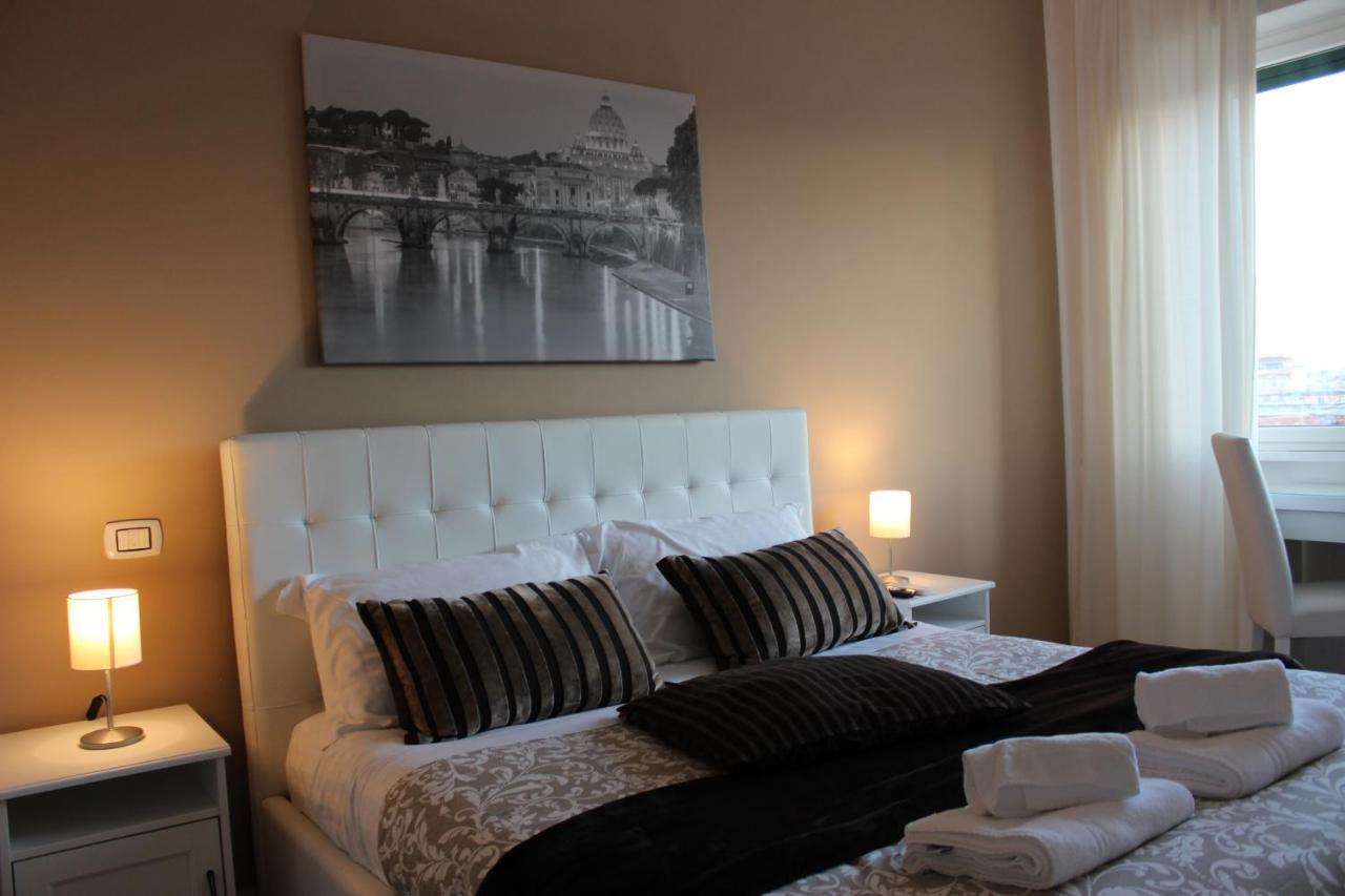 Panoramic View Of St. Peter Apartment